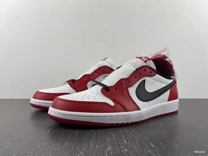 TB 705329-600 Chicago Jordan Air Retro Low 1 0513